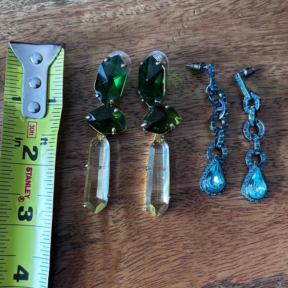 2 Pair of Elegant Drop Earrings - Picture 5 of 11